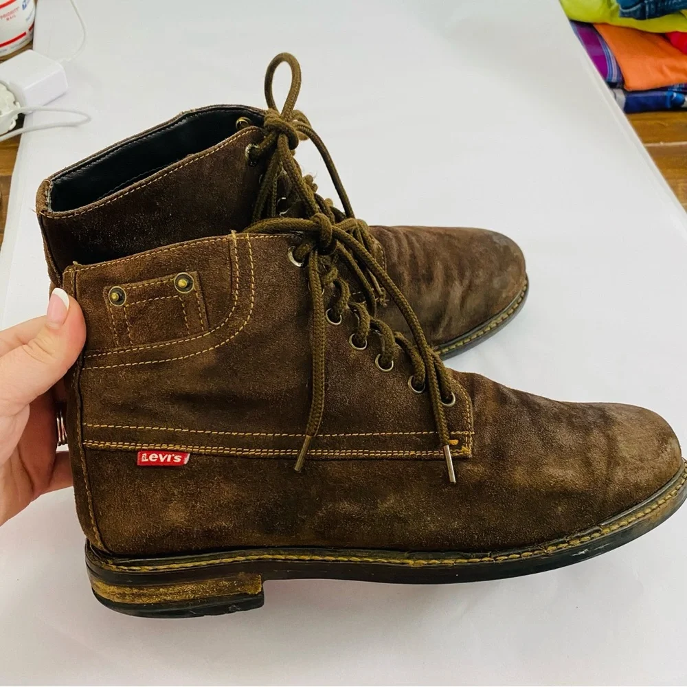 Levis step up